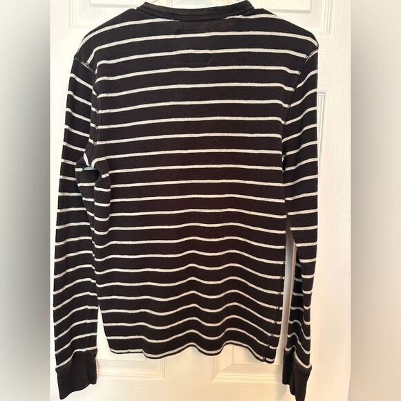 AEROPOSTALE Boys Young Men’s Navy and Gray Stripe Long Sleeve Shirt Size Medium - Picture 2 of 3